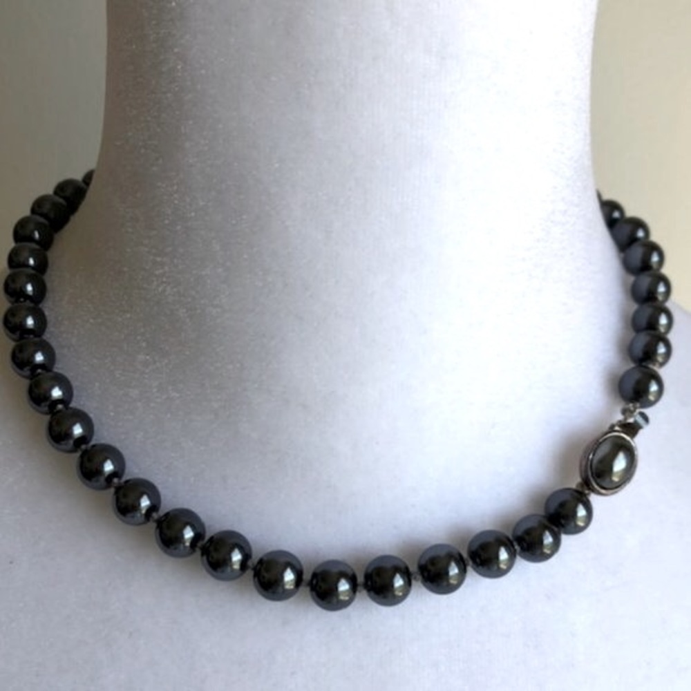 TALBOTS Metallic Gray Faux Pearl Bead 16" Choker Necklace - Picture 2 of 14